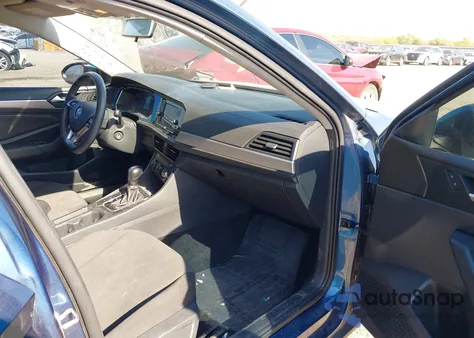 2019 Volkswagen Jetta 1.4T R-Line/1.4T S/1.4T Se из США, поврежденный, VIN 3VWC57BU7KM050818